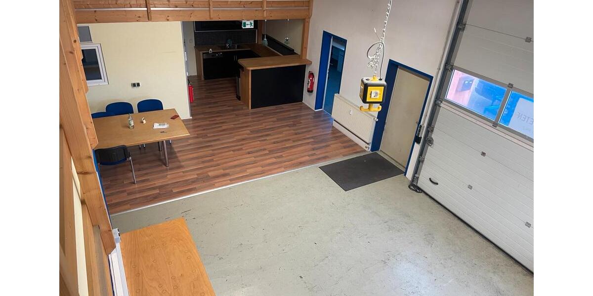 Teil einer Gewerbehalle zu vermieten in Dettenheim Russheim zimmer