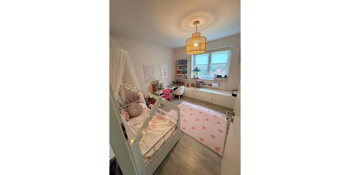 Erdgeschoßwohnung Gernsheim - 3 Zimmer, 92 m&sup2;, 1.100&euro; | Angebot:26232484