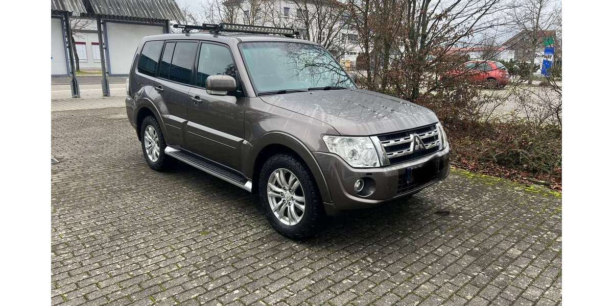 Mitsubishi Pajero 270.000 km 15.990 &euro; Sankt Leon Rot 68789