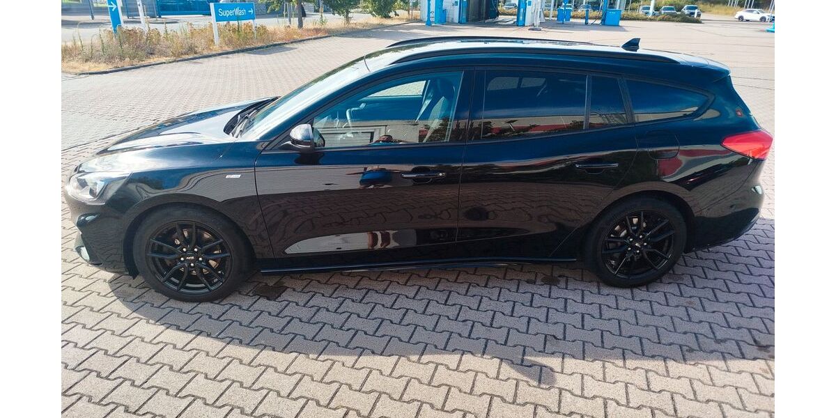 Ford Focus 78.500 km 14.700 &euro; Hockenheim 68766