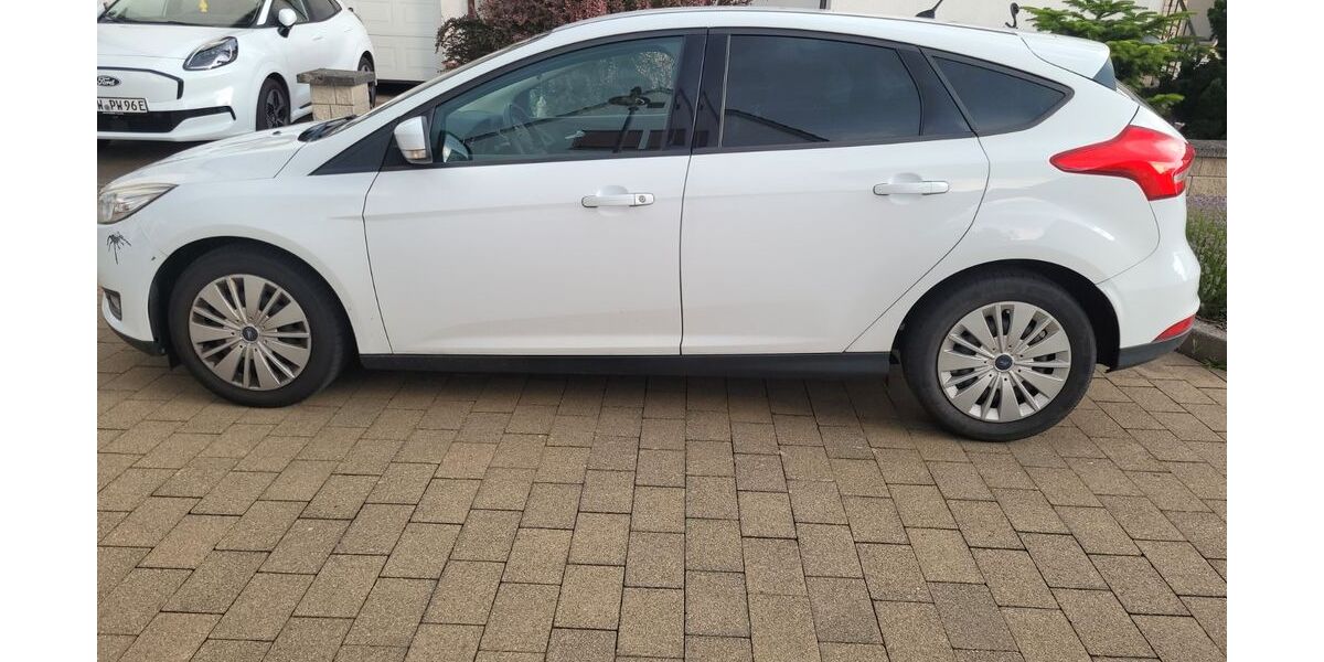 Ford Focus 120.000 km 5.700 &euro; Ebertsheim 67280