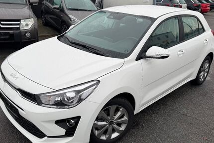 Kia Rio 20.000 km 17.990 € Weinheim 69469
