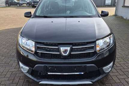 Dacia Sandero 118.000 km 7.930 &euro; Einhausen 64683