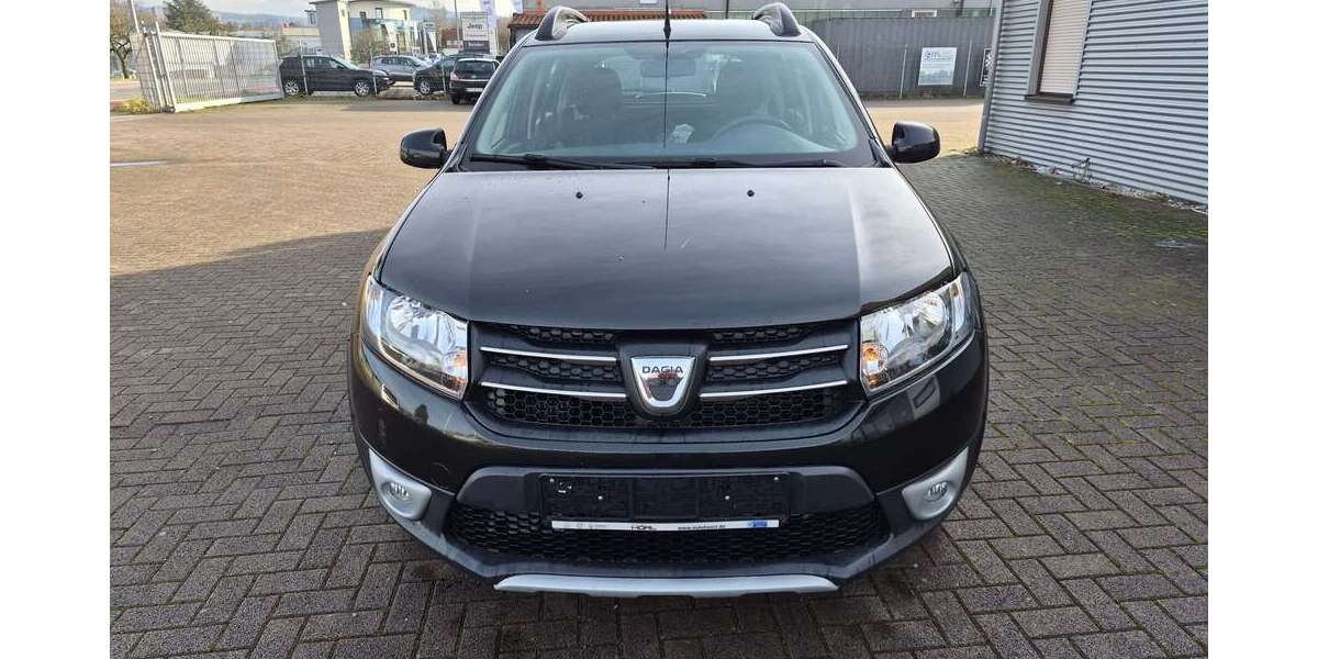 Dacia Sandero 118.000 km 7.930 &euro; Einhausen 64683