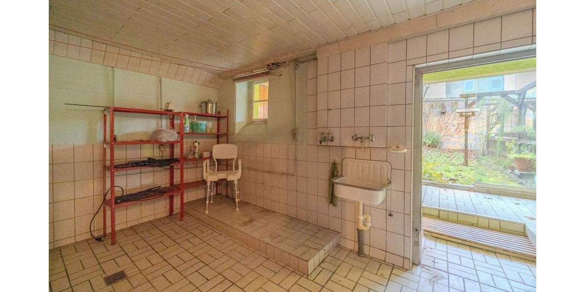 Reihenmittelhaus Worms Innenstadt - 4 Zimmer, 95 m&sup2;, 245.000&euro; | Angebot:25730926