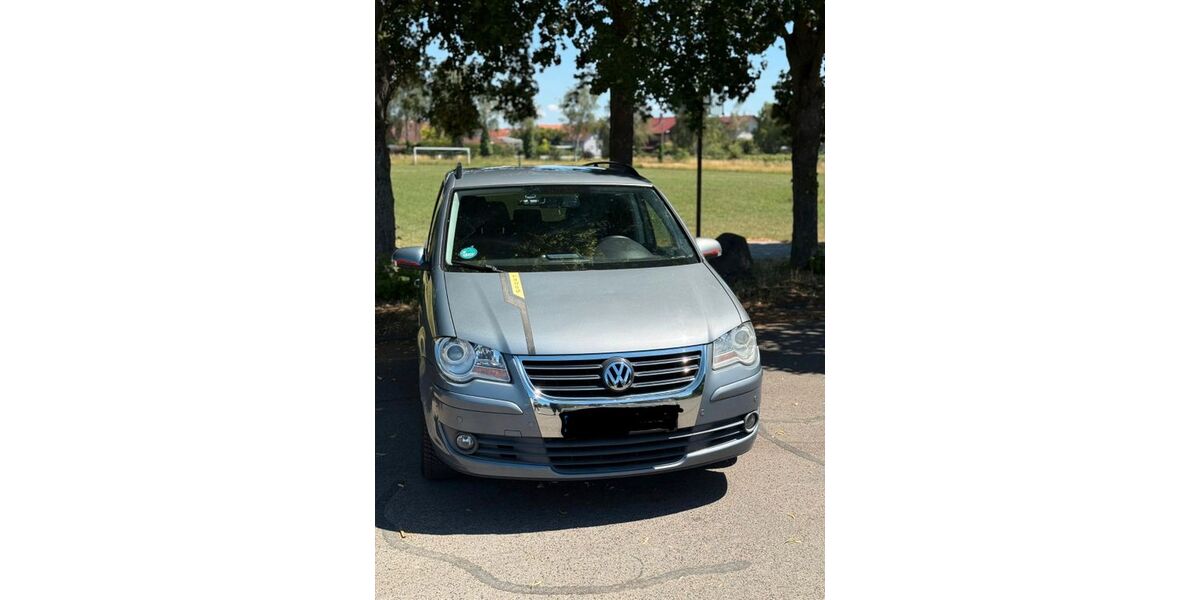 VW Touran 257.000 km 3.100 &euro; Mettenheim 67582
