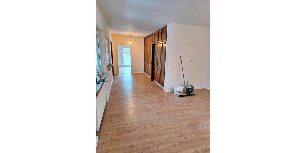 Etagenwohnung Worms - 2 Zimmer, 105 m&sup2;, 900&euro; | Angebot:26256566