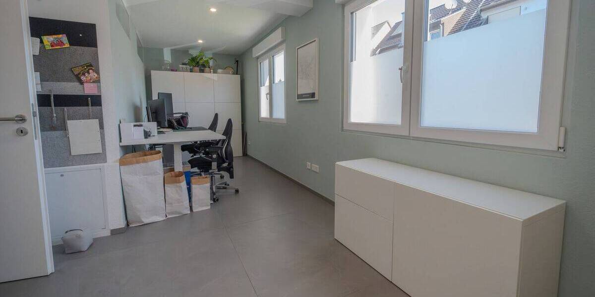 Einfamilienhaus Mannheim / Neuostheim/Neuhermsheim Neuhermsheim - 7 Zimmer, 264 m&sup2;, 1.090.000&euro; | Angebot:26891675