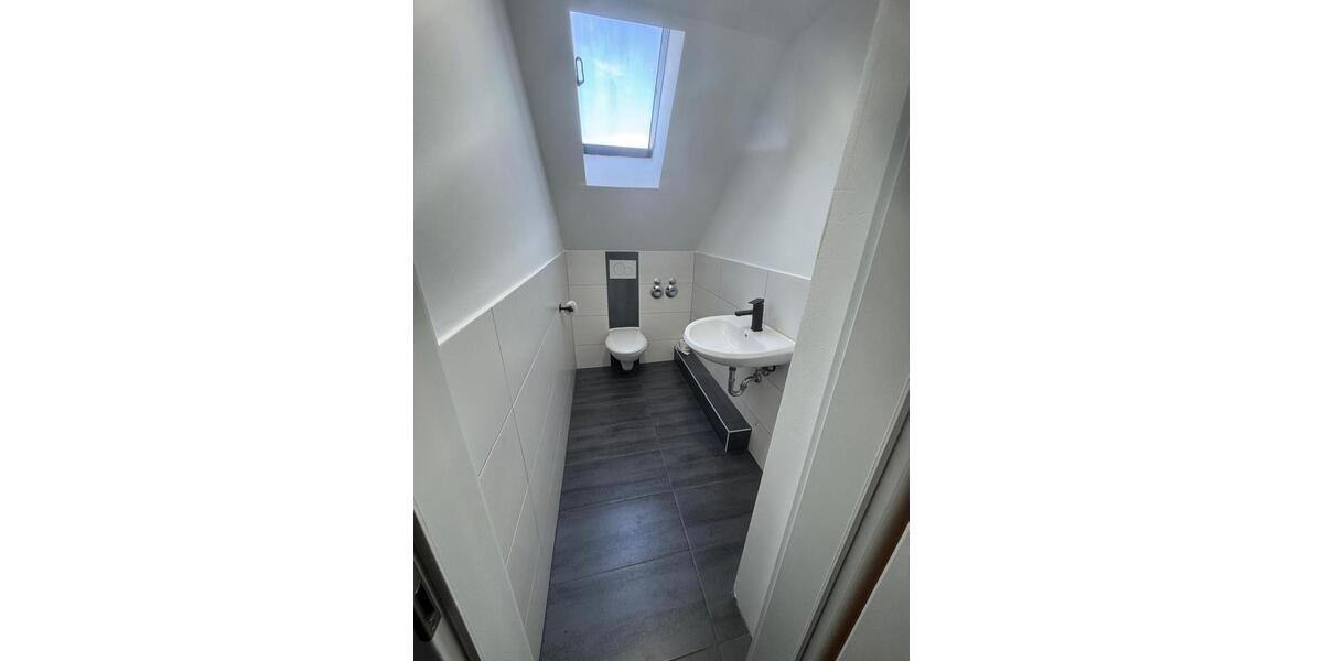 Dachgeschoßwohnung Ludwigshafen am Rhein Ludwigshafen-Oggersheim - 1 Zimmer, 45 m&sup2;, 700&euro; | Angebot:26211726