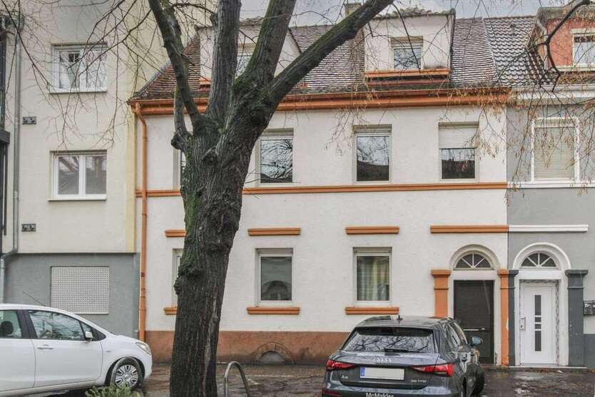 Haus zum Kaufen in Frankenthal 429.000 € 153.1 m²
