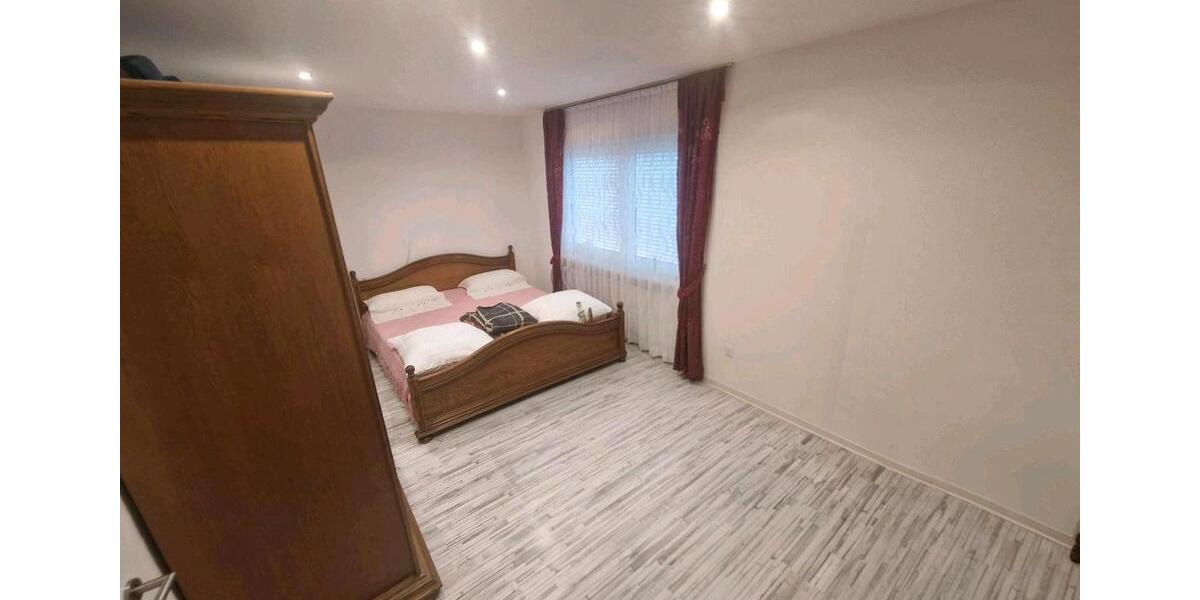 Etagenwohnung Hockenheim - 3 Zimmer, 74 m&sup2;, 270.000&euro; | Angebot:27019407