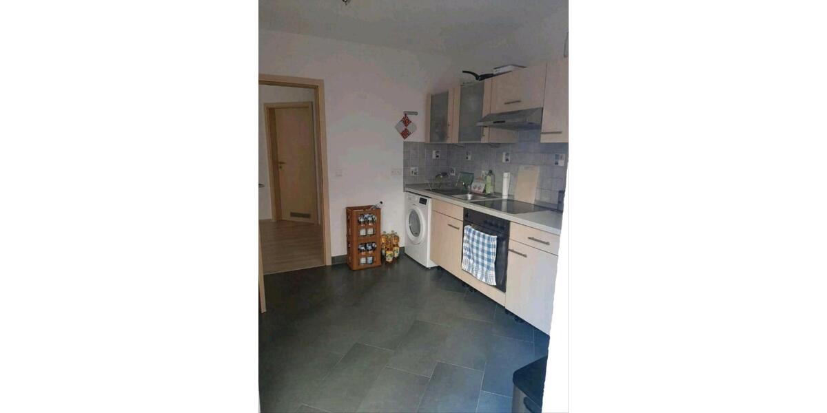 Helle Souterrainwohnung in Neuhausen 1ZKB mit Stellplatz und EBK 1 zimmer