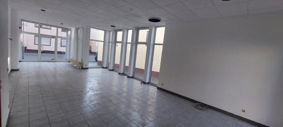 Attraktives Ladenlokal in guter Lage zu vermieten zimmer