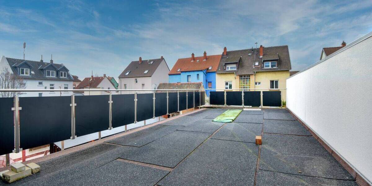 Etagenwohnung Mannheim Sandhofen - 6 Zimmer, 175 m&sup2;, 270.000&euro; | Angebot:26815840