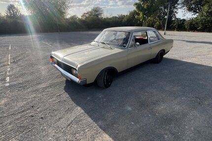 Opel Rekord 83.684 km 8.999 &euro; Hirschberg 69493