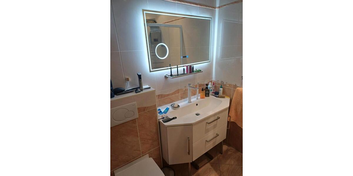 2 Zi.- Wohnung, mit neuer Küche ,vollmöbliert. Einziehen, fertig! 2 zimmer