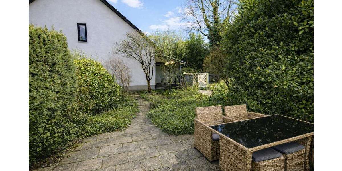 Einfamilienhaus Mannheim Rheinau - 5 Zimmer, 134 m&sup2;, 595.000&euro; | Angebot:25302885