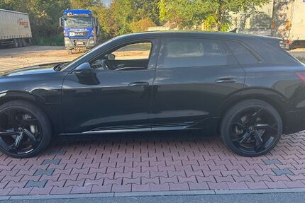Audi e-tron 43.400 km 31.900 &euro; Oftersheim 68723