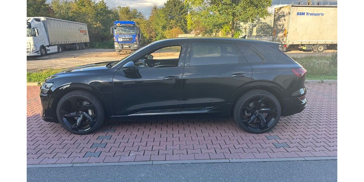 Audi e-tron 43.400 km 31.900 &euro; Oftersheim 68723