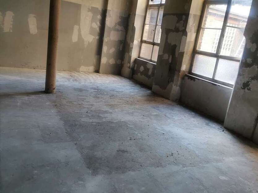 Halle in Mannheim 1.400 € 80 m²