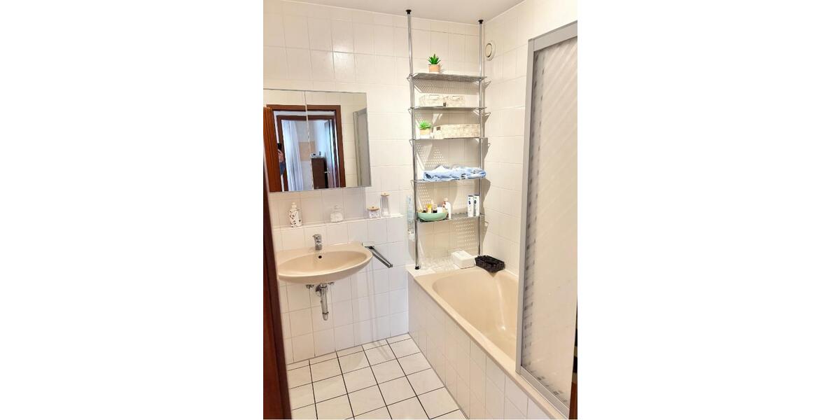 Erdgeschoßwohnung Schwetzingen - 3 Zimmer, 80 m&sup2;, 860&euro; | Angebot:25342970