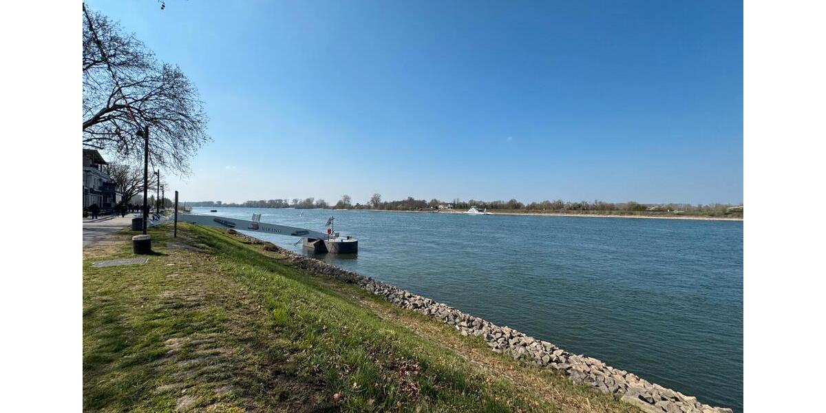 Dachgeschoßwohnung Gernsheim - 4 Zimmer, 86 m&sup2;, 1.150&euro; | Angebot:26006065