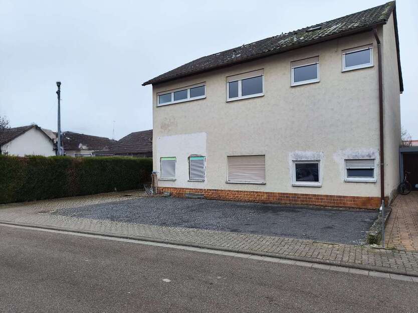 Haus zum Kaufen in Lustadt 610.000 € 200 m²