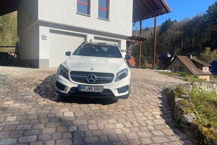 Mercedes GLA 45 AMG
