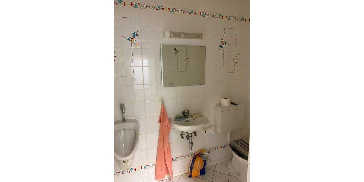 Gewerbeobjekt Bad Dürkheim - 4 Zimmer, 90 m&sup2;, 1.170&euro; | Angebot:25671082