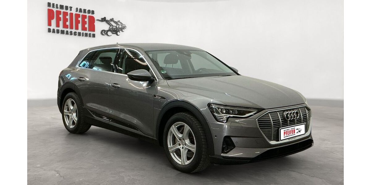 Audi e-tron 97.323 km 24.800 &euro; FÜRTH ( HESSEN ) 64658