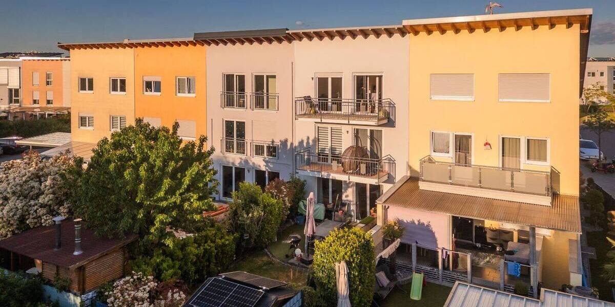 Ruhig. Grün. Durchdacht: Reihenmittelhaus mit zwei separaten Wohnbereichen in Top-Lage von Viernheim 5 zimmer