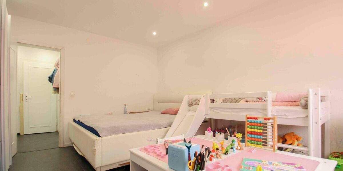 Hockenheim-Highlight - Modernisiertes Zweifamilienhaus mit Charme und Platz 6 zimmer