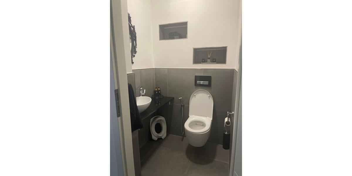 Etagenwohnung Ludwigshafen am Rhein Ludwigshafen-Oggersheim - 4 Zimmer, 100 m&sup2;, 1.600&euro; | Angebot:25323609