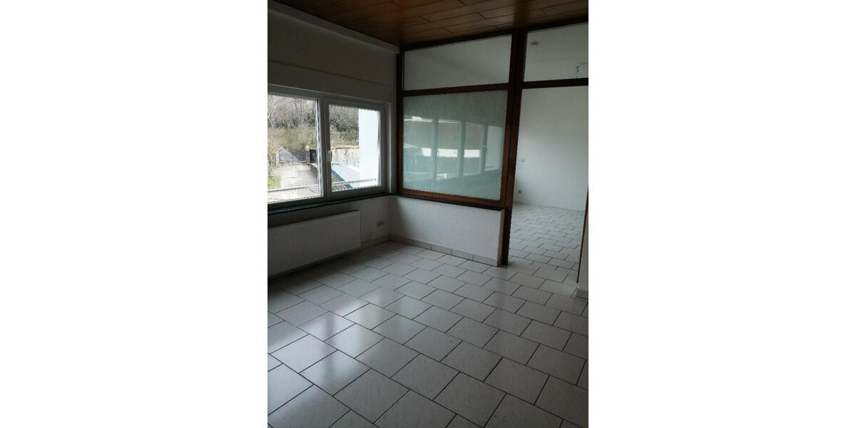 Etagenwohnung Fürth - 3 Zimmer, 80 m&sup2;, 600&euro; | Angebot:25473206