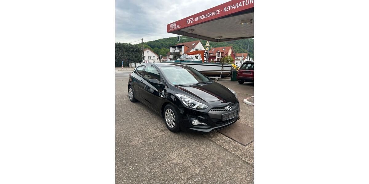 Hyundai i30 192.700 km 3.499 &euro; Neckargemünd 69151