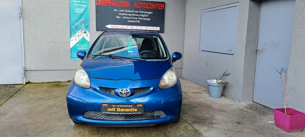Toyota Aygo (X) 119.000 km 2.899 &euro; Oberhausen-Rheinhausen 68794