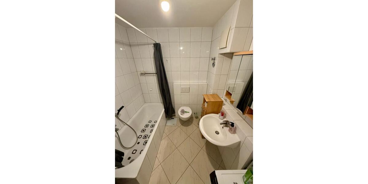 Etagenwohnung Ludwigshafen am Rhein Ludwigshafen-Hemshof - 3 Zimmer, 80 m&sup2;, 800&euro; | Angebot:27580985