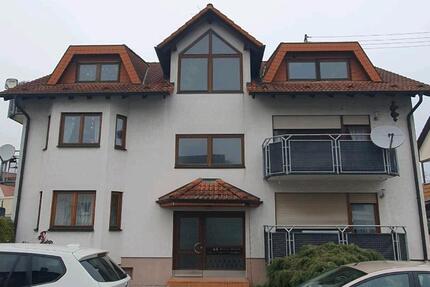 Helle 4-Zimmer Wohnung zu vermieten zimmer