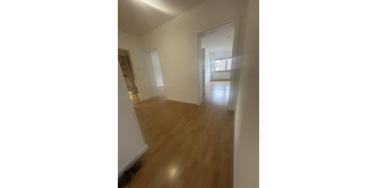 Etagenwohnung Mannheim Neckarstadt - 3 Zimmer, 84 m&sup2;, 1.390&euro; | Angebot:26348114