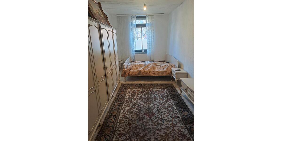 Erdgeschoßwohnung Ludwigshafen am Rhein Ludwigshafen-Hemshof - 1 Zimmer, 62 m&sup2;, 380&euro; | Angebot:25365654