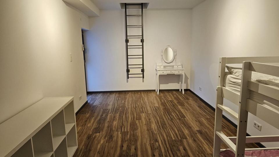 Etagenwohnung Bensheim - 3 Zimmer, 100 m&sup2;, 1.100&euro; | Angebot:25375811