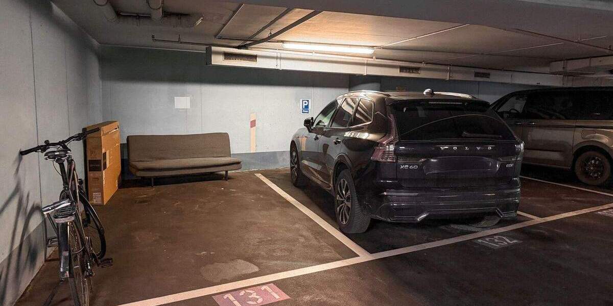 Urbanes Wohnen mit Stil: 128?m², Top-Lage & 2 Tiefgaragenplätze - ab sofort bei realunis 3 zimmer