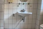 2 Zimmer Wohnung im Erdgeschoss 80m2 mit Küche Bad Dusche