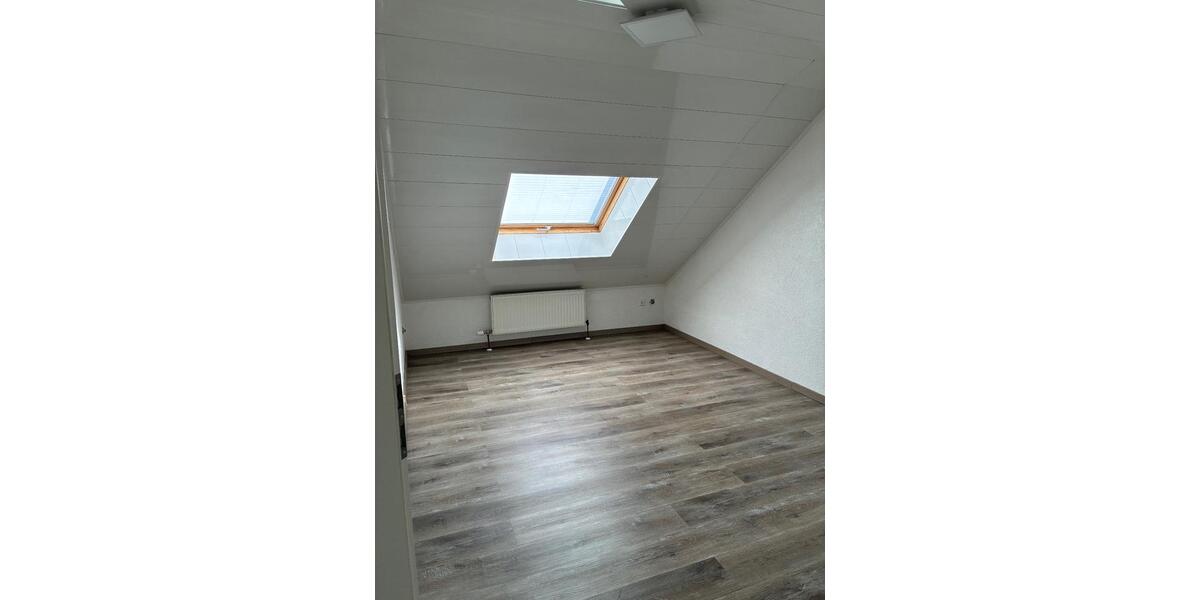 Maisonettenwohnung Mannheim Almenhof - 5 Zimmer, 140 m&sup2;, 1.700&euro; | Angebot:25350899