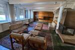 Großzügige 3 ZKB Wohnung mit 70er Jahre Charme