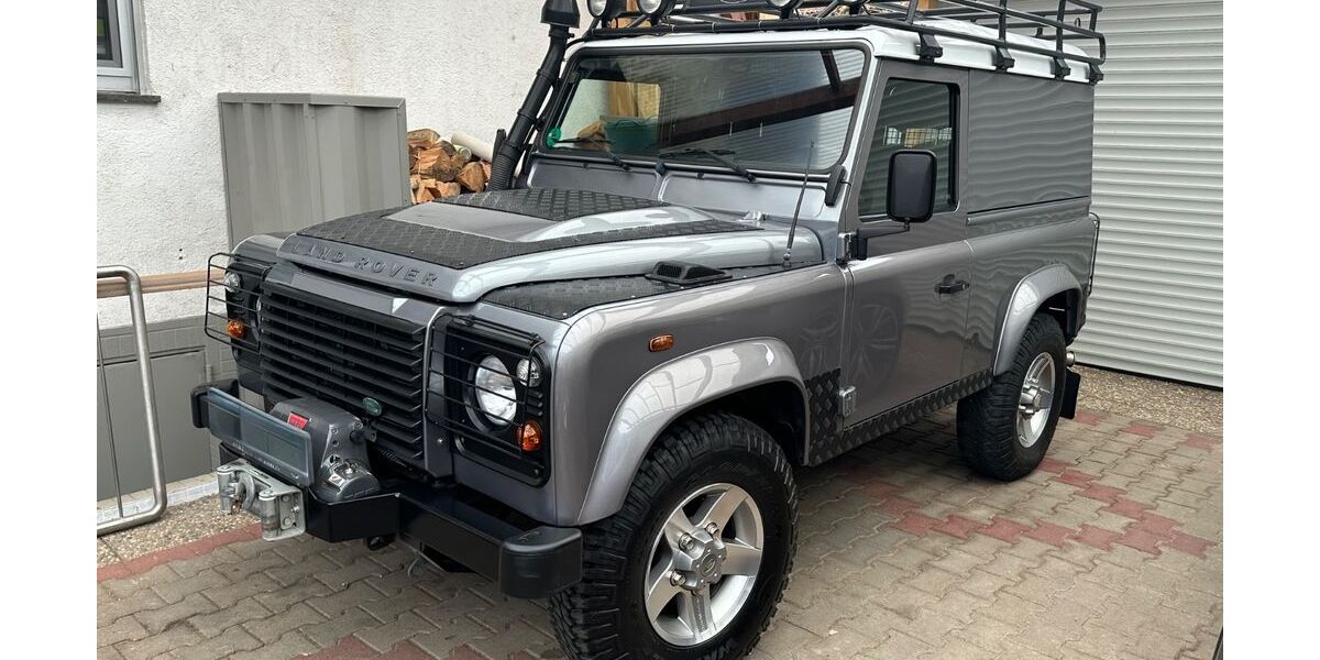 Land Rover Defender 173.000 km 33.500 &euro; Mannheim 68305