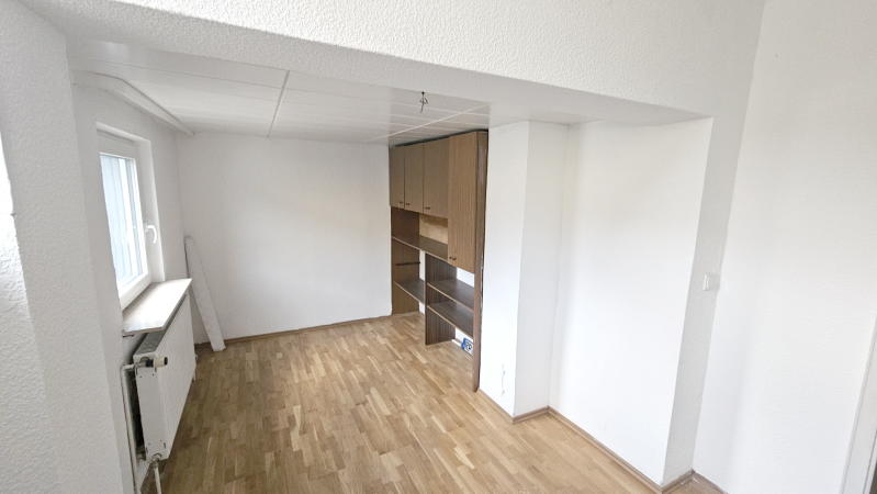 ObjNr:19644 - Modernisiertes EFH mit 5 Zimmern recht zentral in Lambsheim - Einfamilienhaus Lambsheim | Angebot:19447149