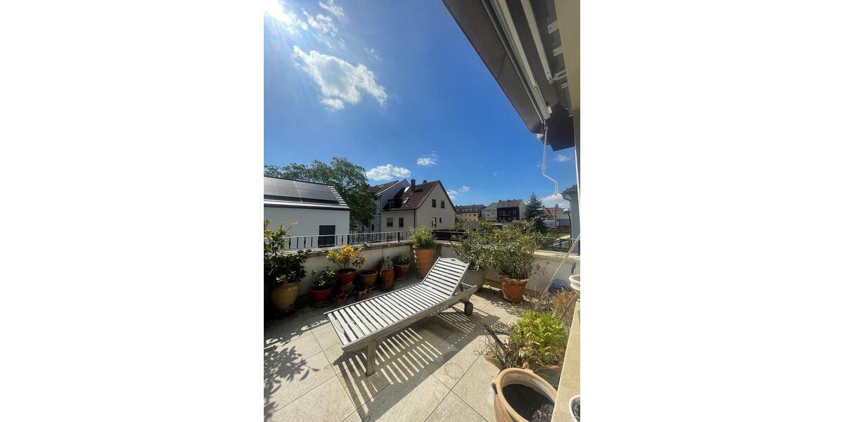 Etagenwohnung Ludwigshafen am Rhein Ludwigshafen-Hemshof - 2 Zimmer, 85 m&sup2;, 1.250&euro; | Angebot:26237346