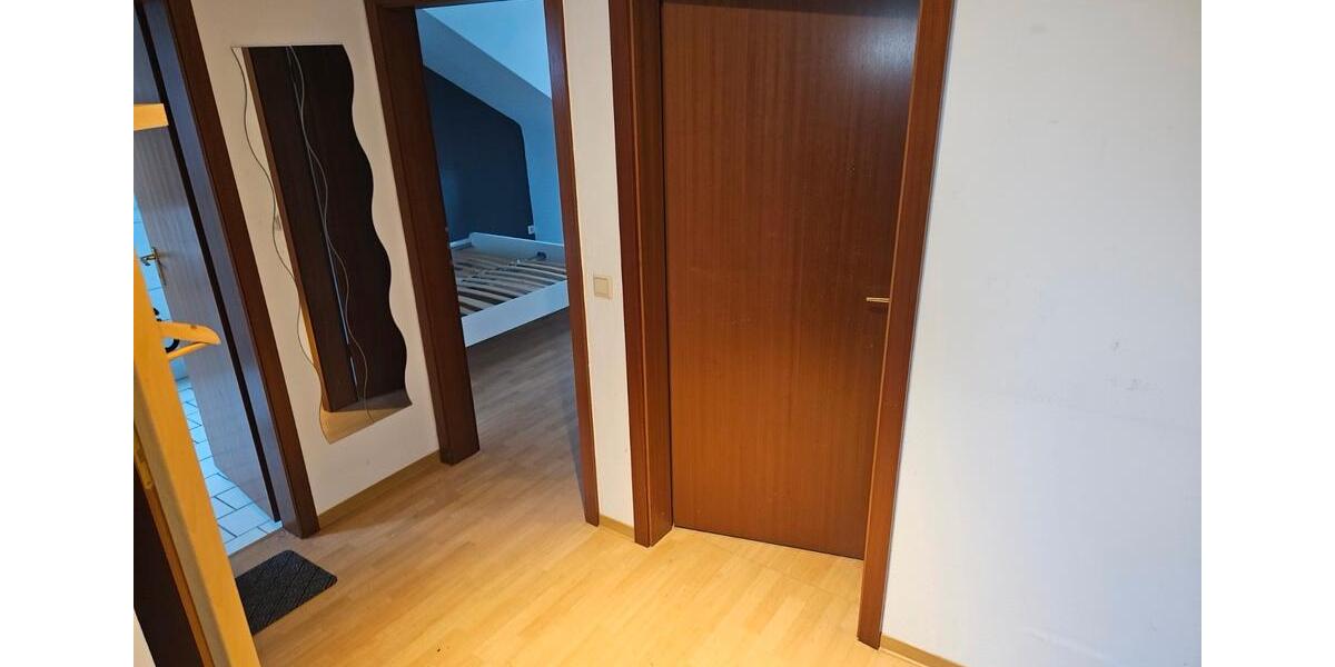 3 Zimmer Dachgeschoss Wohnung zu vermieten 3 zimmer