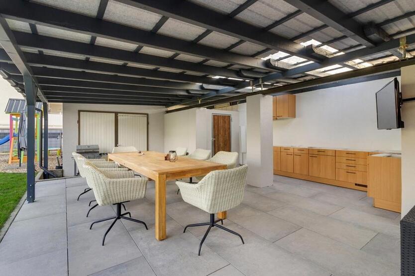 Komfortabler Bungalow mit eigener EinliegerWohnung